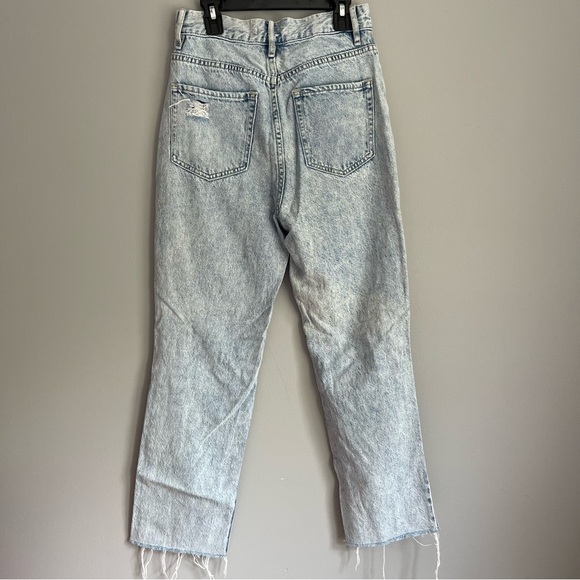 PacSun Light Wash Ripped High Rise Straight Jeans - Picture 2 of 4